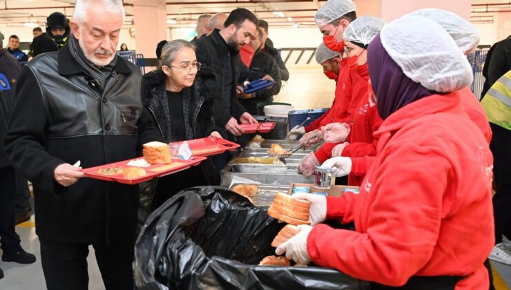 Isparta’da Her Gün 3000 Kişiye İftar Sofrası Kuruluyor