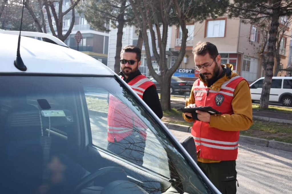 Isparta’da Okul Çevrelerinde Şok Asayiş Uygulaması Gerçekleştirildi SaveClip.App 482562626 1546463809356664 4038385366227678731 n