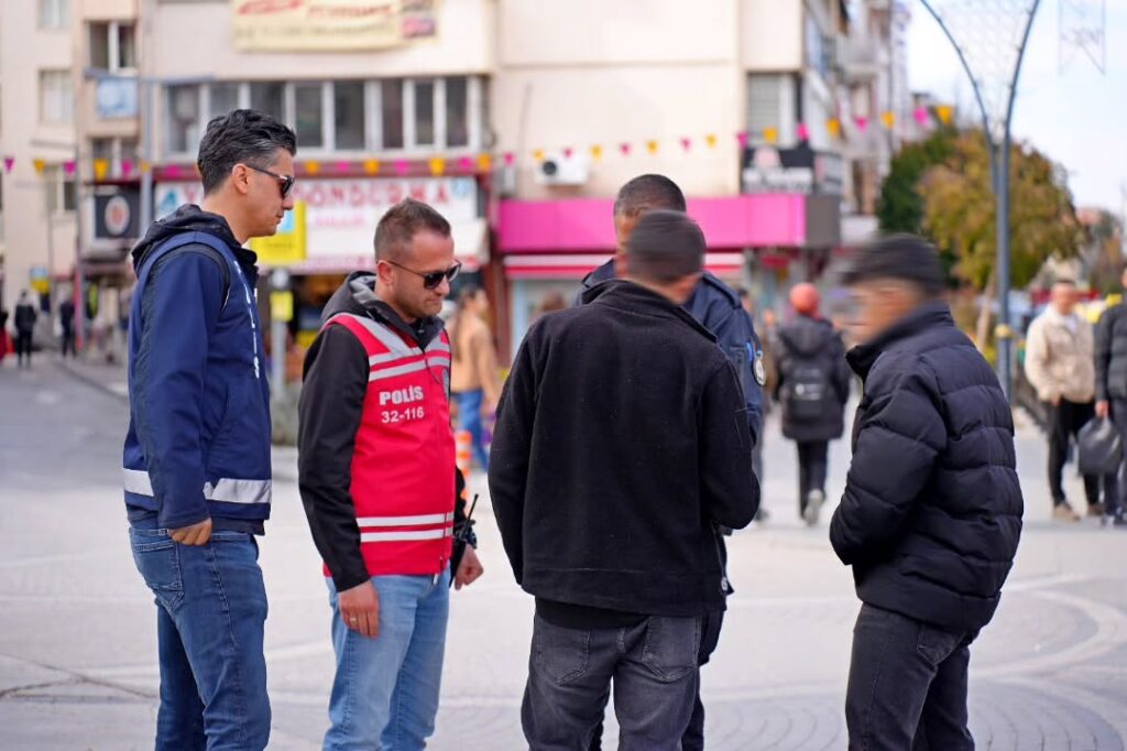 Isparta’da 7 Günde 36.612 Şahıs ve 20.063 Araç Kontrol Edildi 25 Kişi Yakalandı SaveClip.App 482800834 630715182922524 5250350460296876552 n