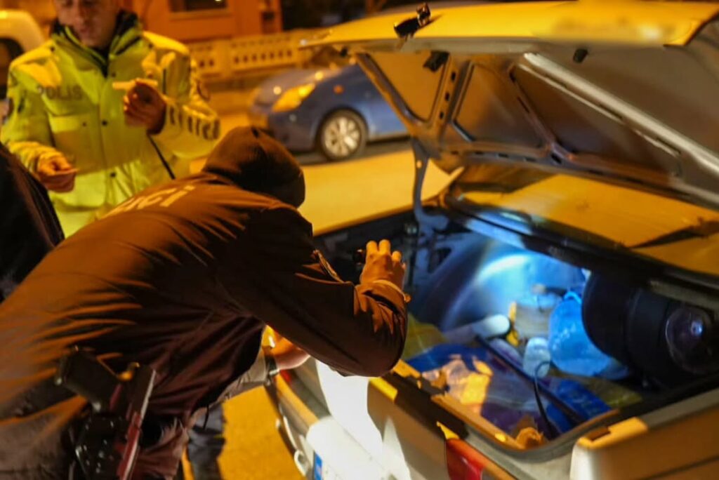 Isparta’da Asayiş ve Trafik Denetimleri Devam Ediyor! SaveClip.App 483054530 1316448933123755 1007560450480769336 n