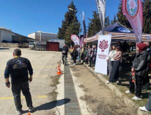 Isparta’da Motosiklet Kazalarına Dikkat Çekildi, Kadın Motorculara Özel Eğitim Verildi