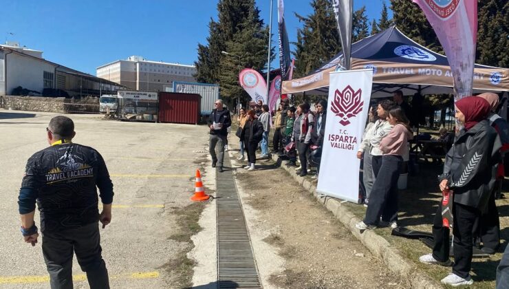 Isparta’da Motosiklet Kazalarına Dikkat Çekildi, Kadın Motorculara Özel Eğitim Verildi