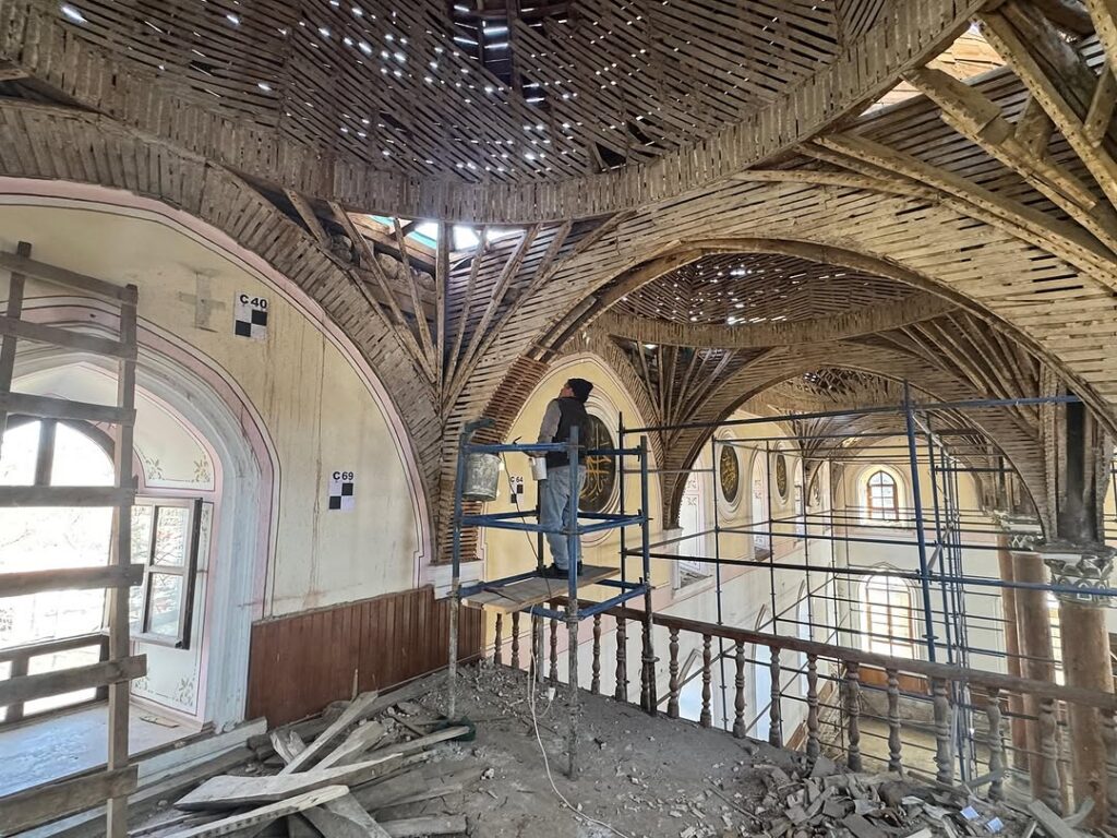 Isparta Ulu Camii Restorasyon Çalışmaları Devam Ediyor: Vali Abdullah Erin Yerinde İnceledi SaveClip.App 483157476 18462079096070620 1109684179256825020 n