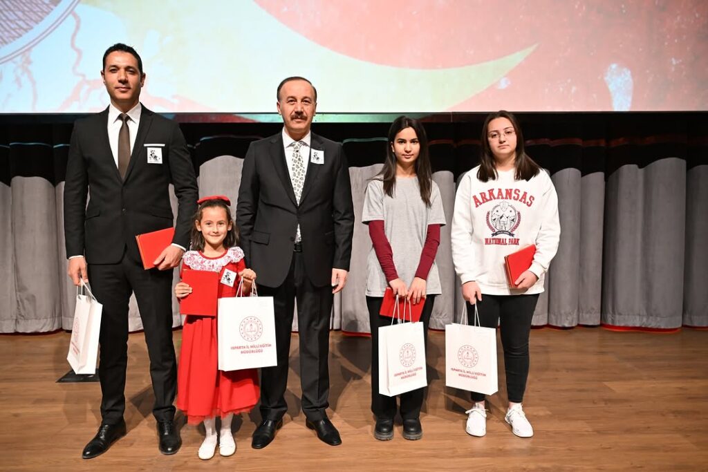 İstiklal Marşı'nın 104. Yıl Dönümü Coşkulu Etkinliklerle Kutlandı SaveClip.App 483653692 18463065280070620 656203023720399527 n