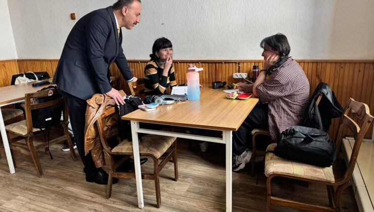 Isparta Valisi Abdullah Erin, Halk Eğitim Merkezi ve Millet Kıraathanesi’ni Ziyaret Etti