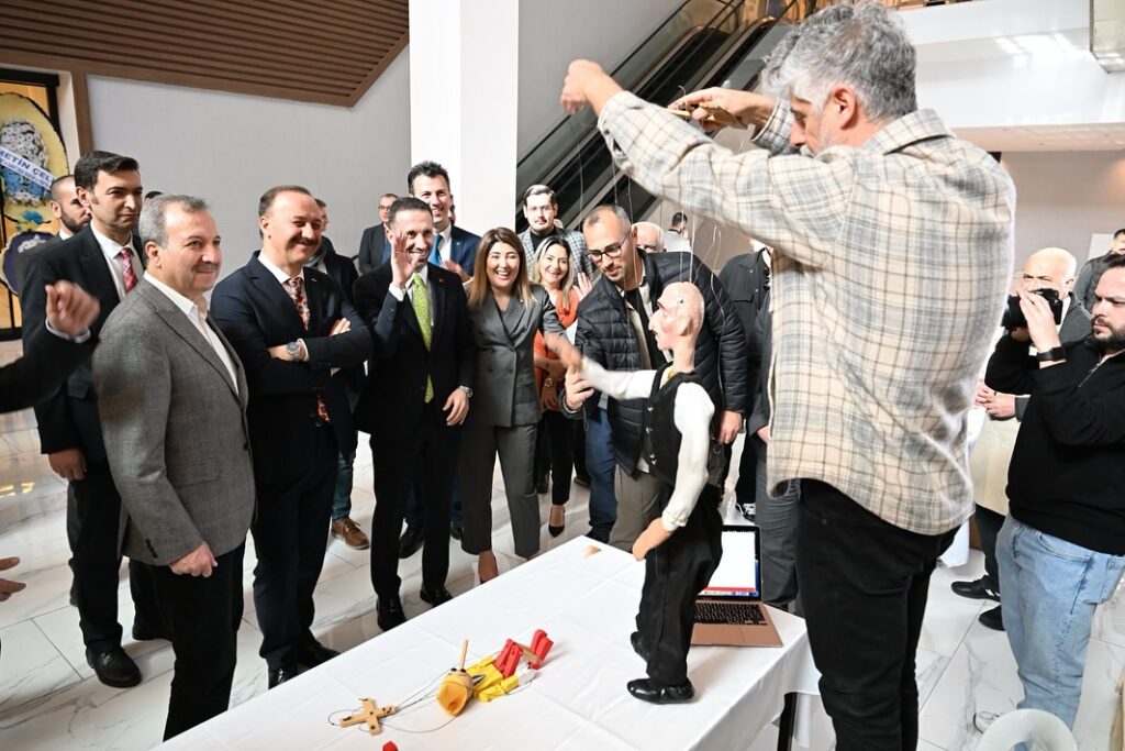 Isparta Geleneksel El Sanatları Festivali Açılışı Yapıldı SaveClip.App 484098133 18463562089070620 4954635604535658865 n