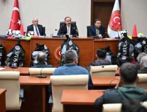 Isparta’da Amatör kulüplere malzeme desteği