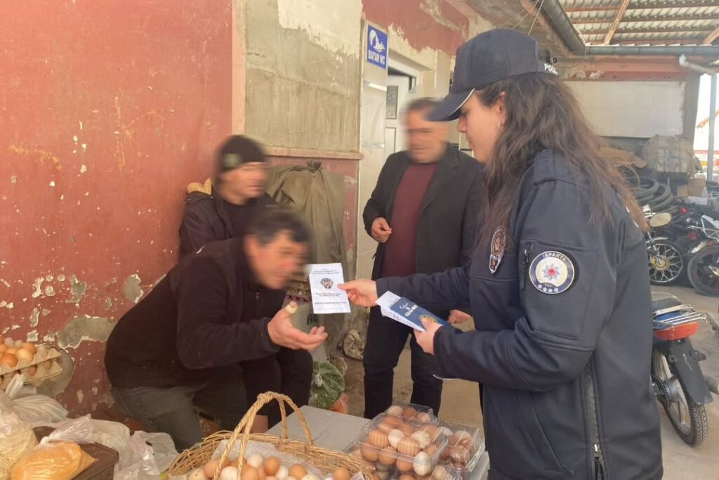 Gelendost, Aksu ve Şarkikaraağaç İlçelerinde Hırsızlık ve Dolandırıcılık Konusunda Bilgilendirme Faaliyetleri Yapıldı SaveClip.App 484410410 580867598320198 3310038734811998053 n