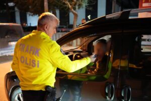 Isparta'da Gece Saatlerinde Asayiş ve Trafik Uygulaması Gerçekleştirildi SaveClip.App 484641261 957955609741132 6854996176659872160 n