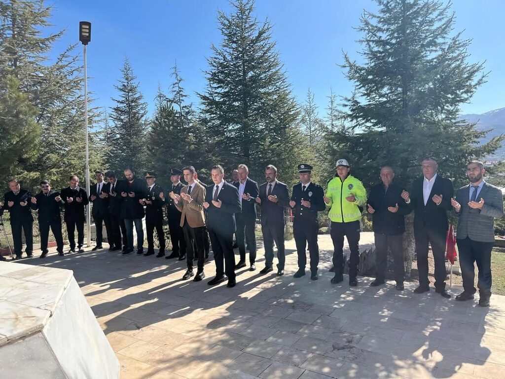 Gelendost Belediyesi 18 Mart Çanakkale Zaferi ve Şehitleri Anma Günü’nde Anlamlı Bir Program Düzenledi SaveClip.App 484954609 17891617335209466 3170908078097773321 n