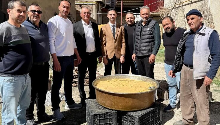 Gelendost Belediyesinden Şehitler İçin Helva İkramı