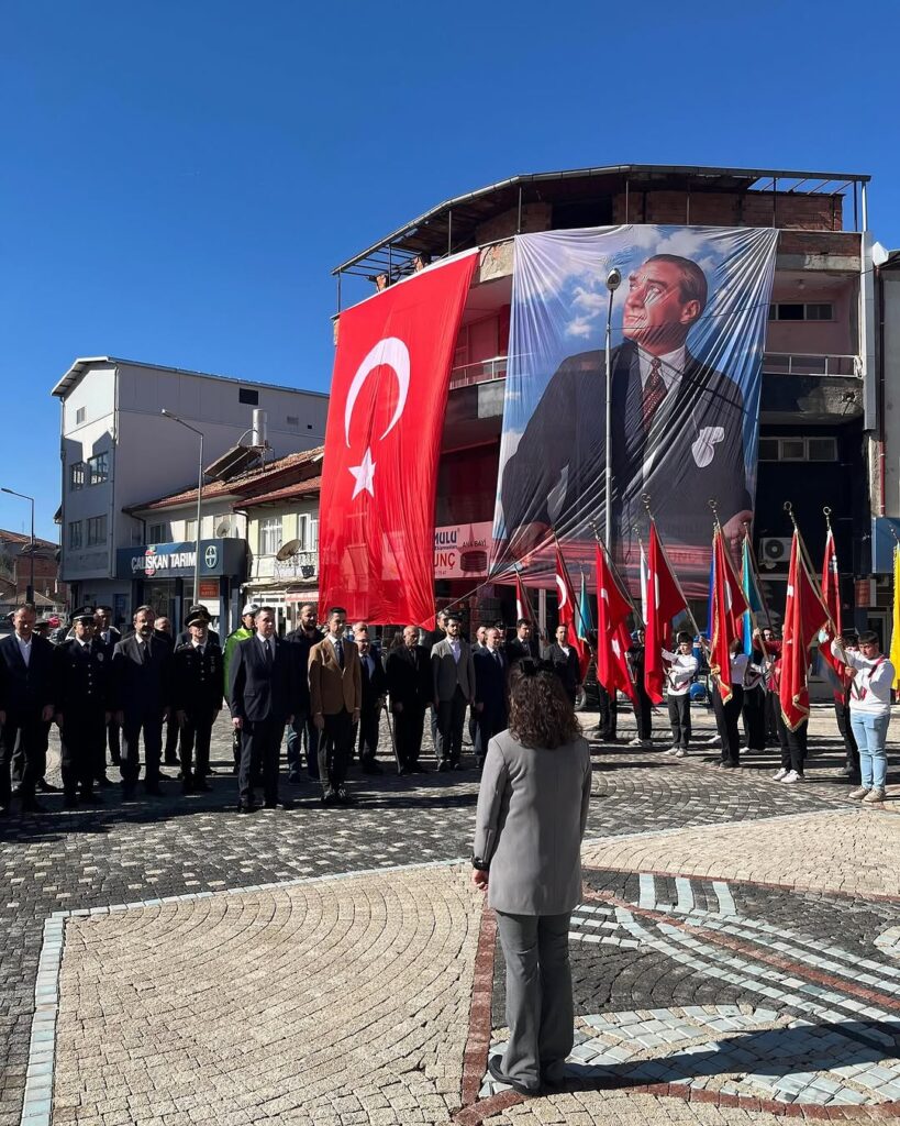 Gelendost Belediyesi 18 Mart Çanakkale Zaferi ve Şehitleri Anma Günü’nde Anlamlı Bir Program Düzenledi SaveClip.App 485292621 17891617317209466 7060806071678812991 n