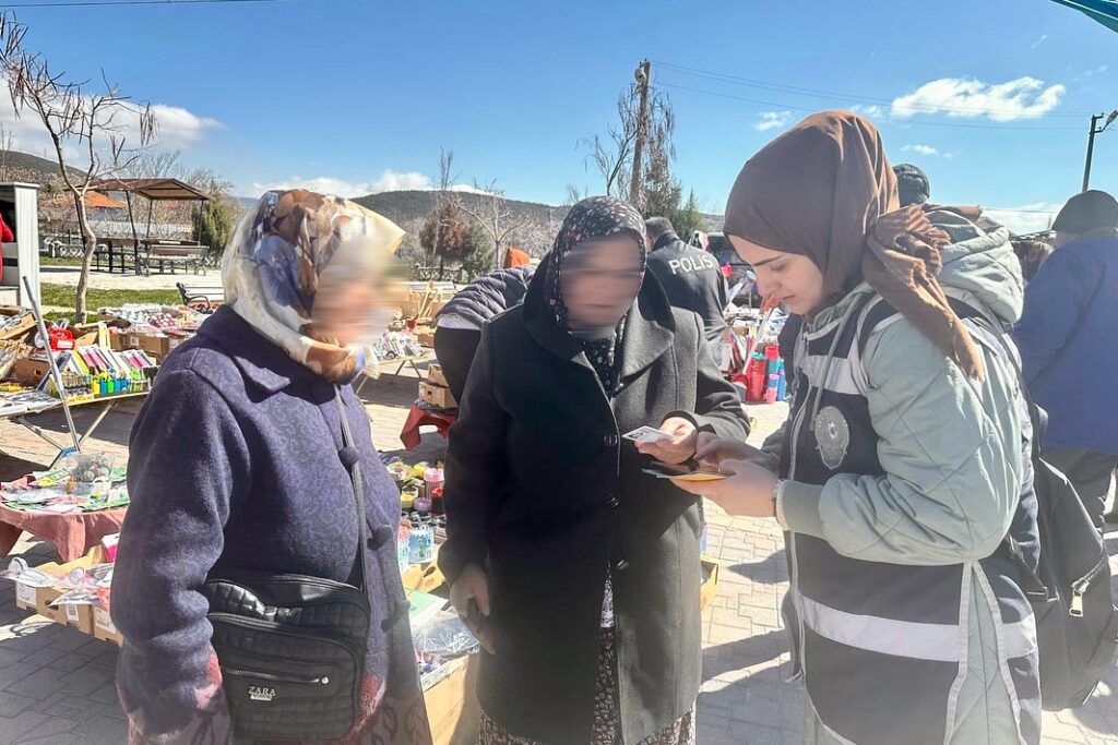 Isparta Emniyeti Vatandaşları Bilgilendirdi: KADES ve UYUMA Uygulamalarına Dikkat! SaveClip.App 485691835 17899001187160537 204453015269588635 n