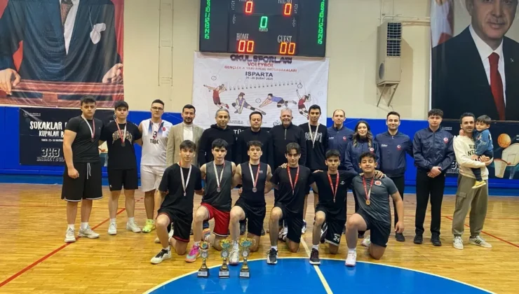 Isparta’da “Sokaklar Bizim” 3×3 Basketbol Turnuvası Gerçekleşti