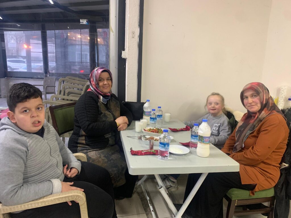 MHP KAÇEP’ten Gönülleri Isıtan İftar Yemeği a3 1