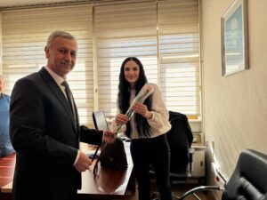 Isparta Orman Bölge Müdürlüğü Çalışan Kadın Personel'ini Unutmadı b13