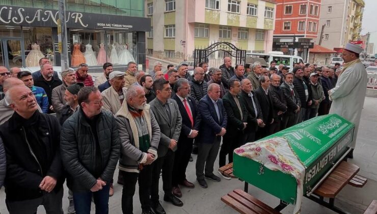 CHP İl Başkan Yardımcısı Fatih Yüksel’in Ablası Pervin Daldal Son Yolculuğuna Uğurlandı