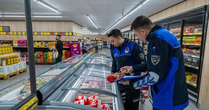 Yalvaç Belediyesi’nden Sağlıklı Gıda Denetimi: Marketlerde Sıkı Kontrol