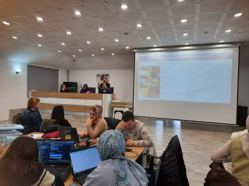 Isparta’da STEM Çalıştayı Gerçekleştirildi e2