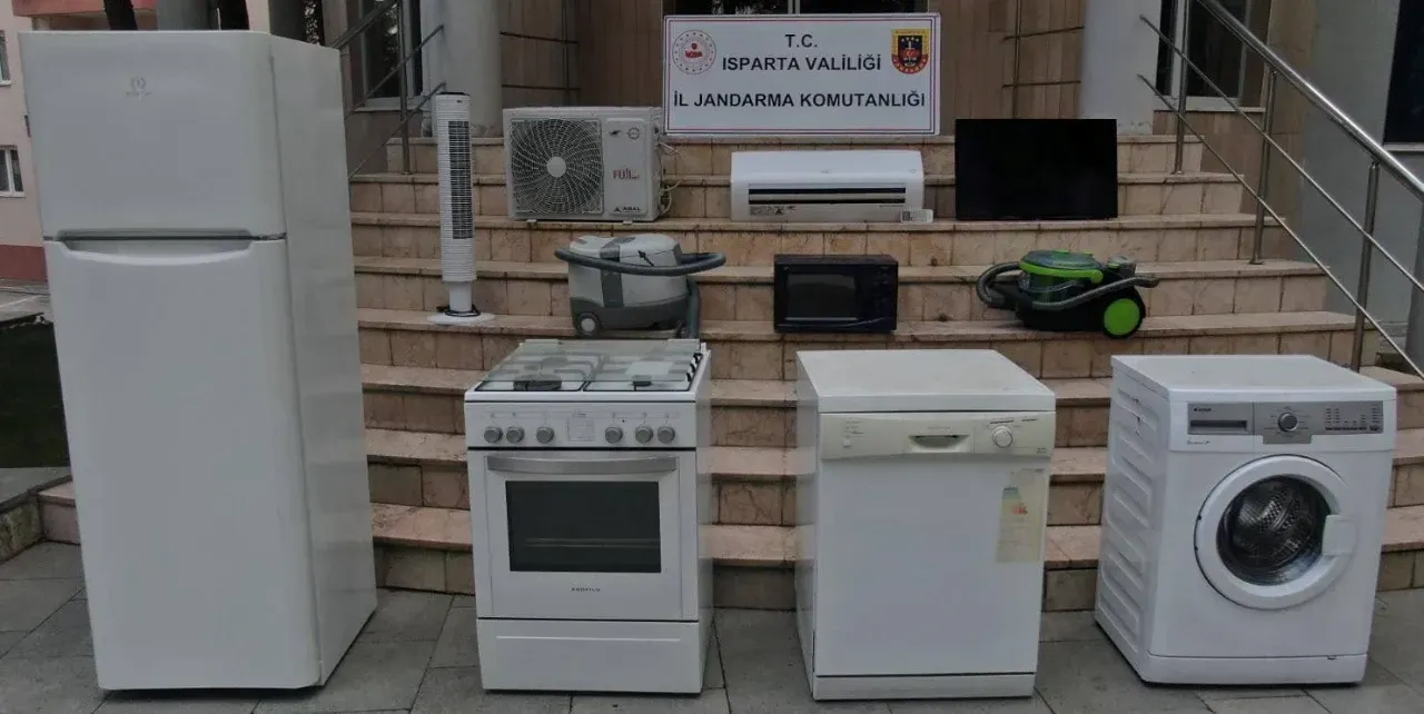 Hızırbey Ortaokulu, Yıldızlar Halk Oyunları Grup Yarışmasında Bölge İkincisi Oldu! h2