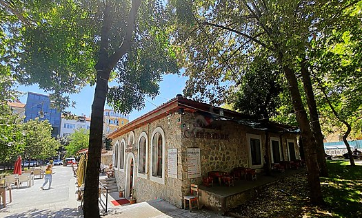Isparta’nın Tarihi Hamamı Satışa Çıkarıldı