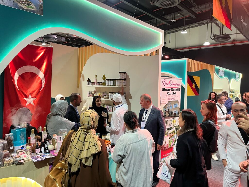 ITSO Heyeti, 38 Kişilik Katılım İle Mekke Helal Forumuna Katıldı: Isparta İçin Yeni Fırsatlar Oluşturuluyor itso 6