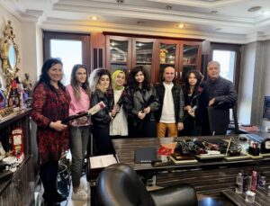 Isparta Gazeteciler Cemiyeti (IGC) Başkanı Mustafa Baş, Kadın Gazetecileri Unutmadı