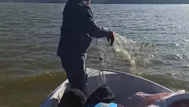 Kovada Gölü’nde Kaçak Avcılıkla Mücadele: 600 Metre Uzatma Ağına El Konuldu