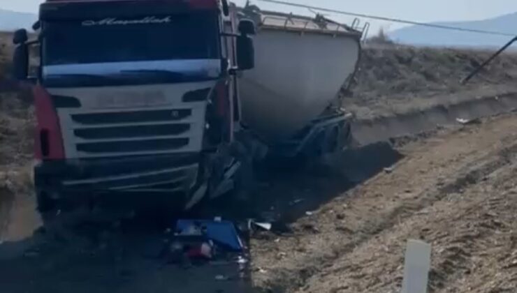 Isparta Şarkikaraağaç’ta Kavşakta Trafik Kazası: 1 Yaralı