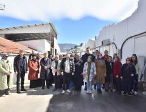 Eğirdir Belediye Başkanı Mustafa Özer, Mantar Üreticilerini Ziyaret Etti