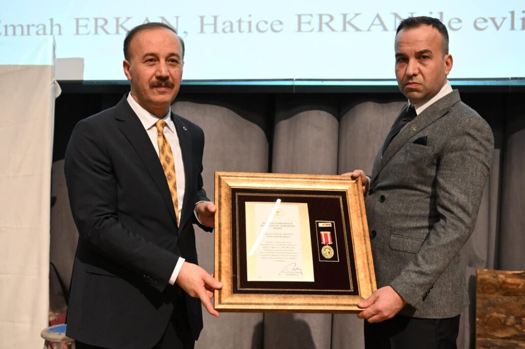 Şehit Ailesi ve Gazilere Devlet Övünç Madalyası Takdim Edildi v2 1