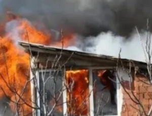 Isparta Yalvaç Sağır Köyü’nde Evde Çıkan Yangın Kontrol Altına Alındı Ev Sahibi Hastaneye Kaldırıldı