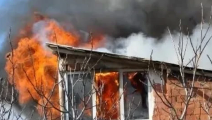 Isparta Yalvaç Sağır Köyü’nde Evde Çıkan Yangın Kontrol Altına Alındı Ev Sahibi Hastaneye Kaldırıldı