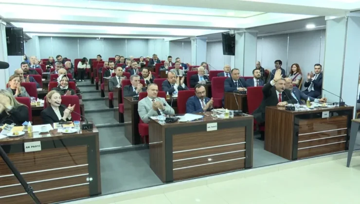 Başkan Başdeğirmen: Isparta Halkı Hizmet Bekliyor, İdeolojik Tartışmaların Yeri Belediye Meclisi Değil