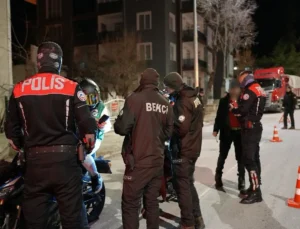 Isparta’da Son 1 Haftada Isparta’da Aranan 41 Kişi Yakalandı: 38 Bin Kişi Sorgulandı, 24 Bin Araç Denetlendi