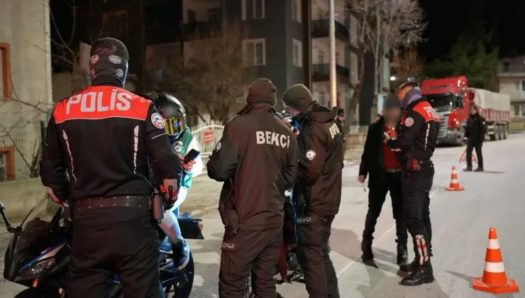 Isparta’da Son 1 Haftada Isparta’da Aranan 41 Kişi Yakalandı: 38 Bin Kişi Sorgulandı, 24 Bin Araç Denetlendi