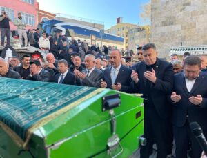 Eğirdir Belediye Başkanı Mustafa Özer’in Babası Hacı İsmail Özer Son Yolculuğuna Uğurlandı