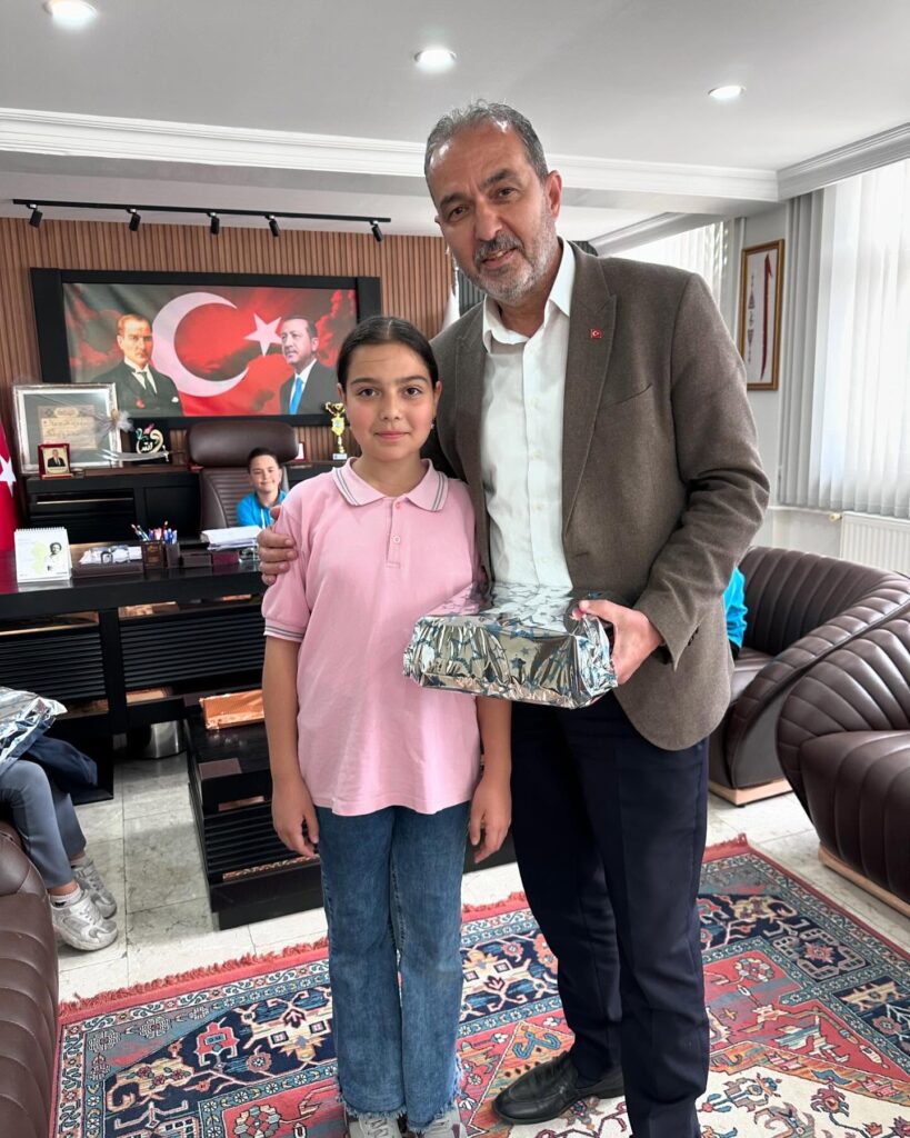 Atabey Belediyesi'nde de Başkanlık Koltuğu Geleceğin Teminatı Olan Çocuklara Devredildi a5