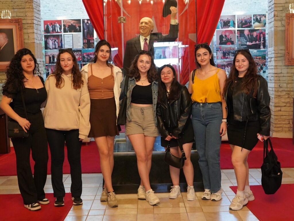YURTLİG Voleybol Akdeniz Şampiyonası Heyecanı Isparta'yı Sardı! v10