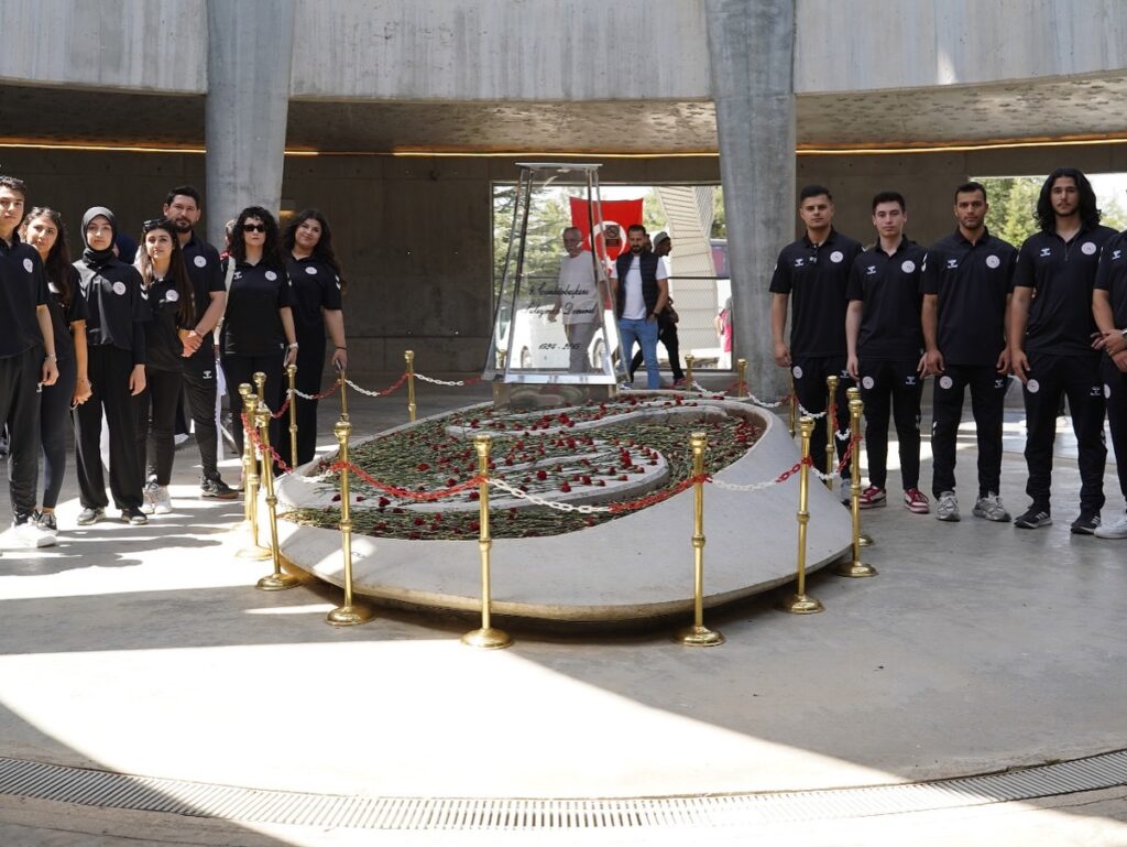 YURTLİG Voleybol Akdeniz Şampiyonası Heyecanı Isparta'yı Sardı! v7