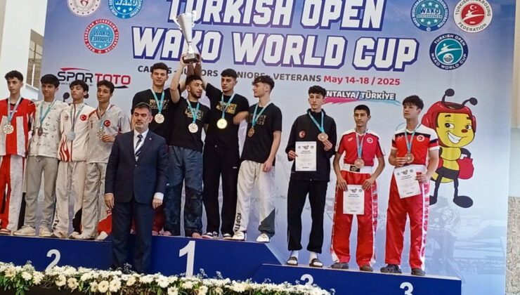 Şarkikaraağaçlı Sporcu Uluslararası Arenada Zirveye Çıktı Ispartalı İlyas İpek Göğsümüzü Kabarttı