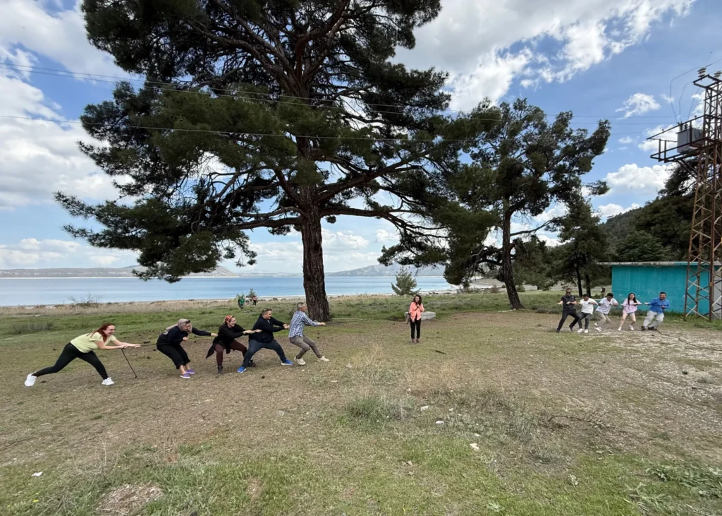 Salda Gölü’nde Bilim, Doğa ve Eğitim Buluştu Maku salda 6