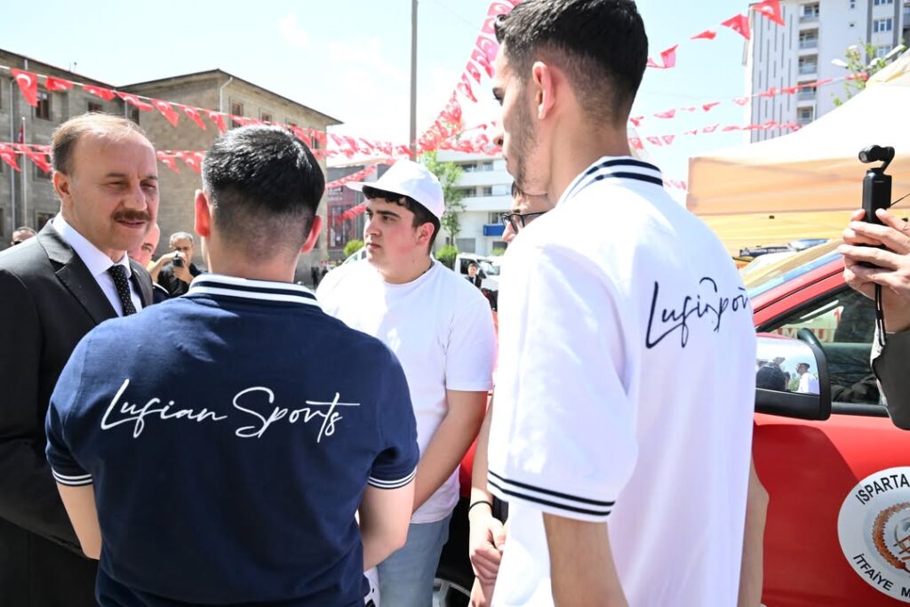 Isparta’da Trafik Güvenliği İçin Ortak Mesaj: Bir Kural, Bir Ömür SaveClip.App 496414570 18473688481070620 793395664758515551 n