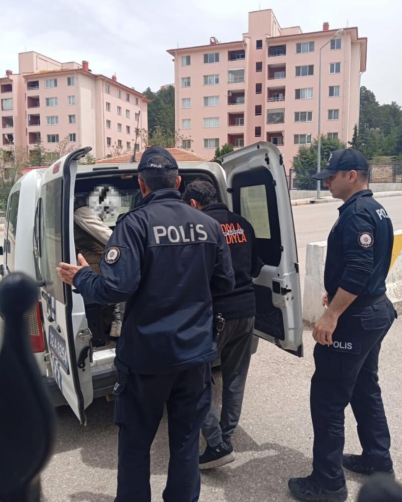 Silahlı Tehdit ve Hırsızlık Suçluları Eğirdir’de Yakalandılar! Tutuklama Kararı Çıktı SaveClip.App 496804909 17908181226139408 3522743408707528868 n