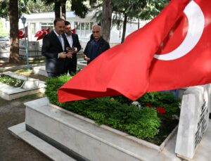 Kahraman Şehitlerimize Dualarla Vefa: Isparta Şehitliği’nde Anma Töreni