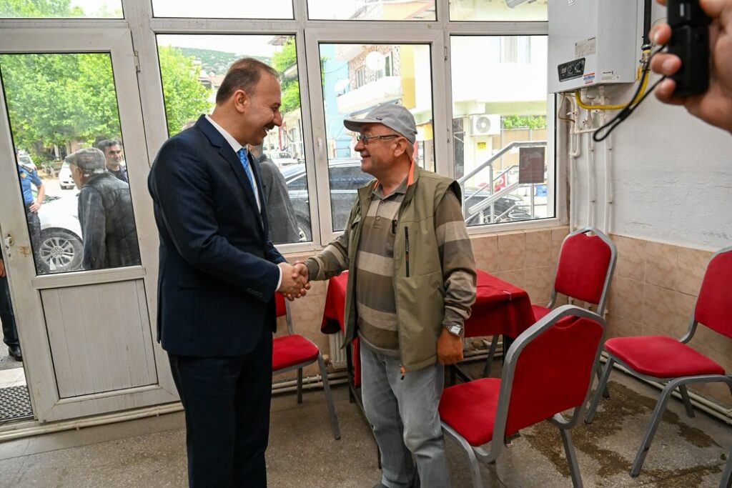 Isparta Ardıçlı Köyü’nde Gül Sezonu Açıldı: Coşkulu Başlangıç SaveClip.App 502610434 18477500680070620 5595961026809733605 n