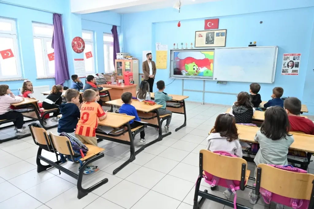 Isparta Belediyesi’nden Merkez Köy Okullarında Sıfır Atık Eğitimi Tamamlandı köy