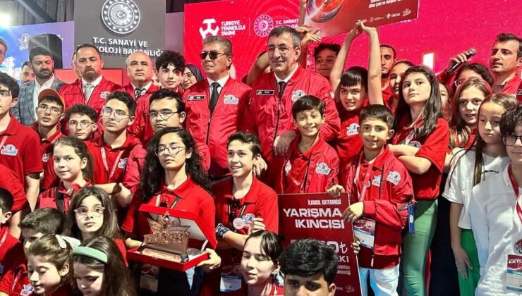 Yalvaçlı Öğrenciler TEKNOFEST KKTC 2025’te Büyük Başarıya İmza Attı