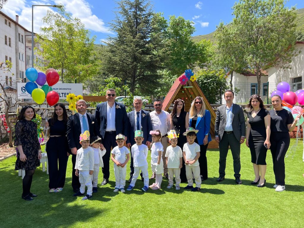 Eğirdir'de Hıdırellez Coşkusu: Miniklerden Renkli Gösteriler e2 1