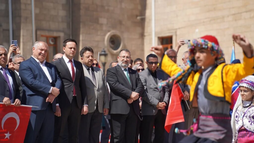 Geleceğin Teminatı Isparta Gençliği, Haftaya Coşkuyla Merhaba Dedi g15